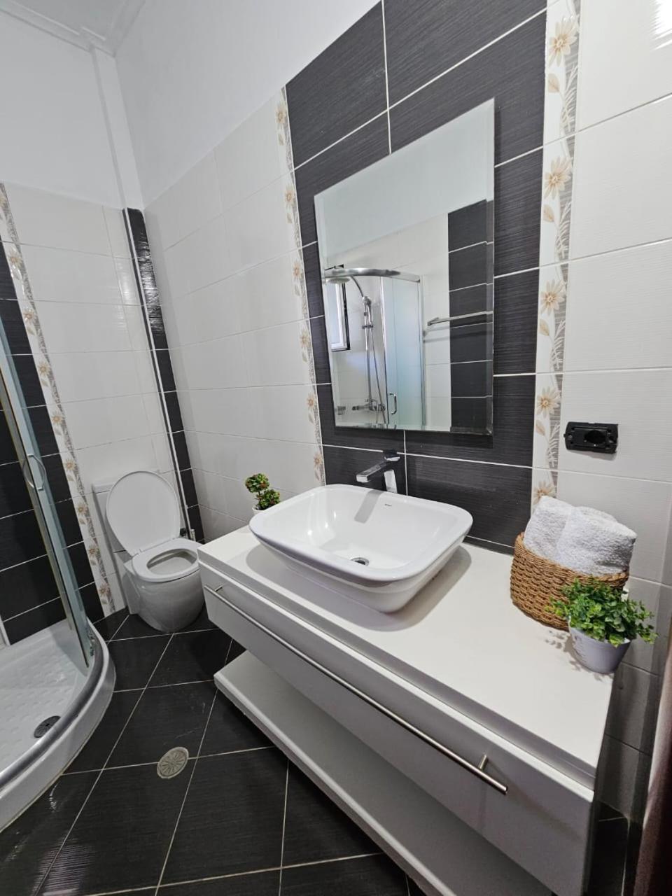 Leon Sea View Apartment Саранда Экстерьер фото